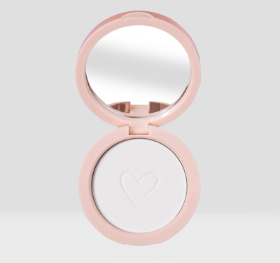 Компактная матирующая пудра с витамином Е